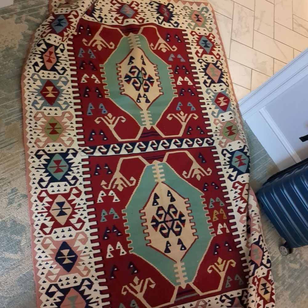 Genuine Wool Turkish Rug - Handmade - Picture 2 of 9